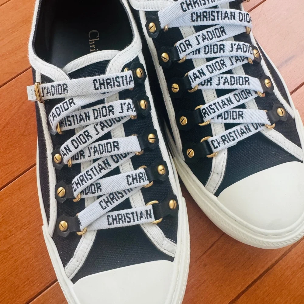 Dior Black and White Low-Top Sneakers - Picture 5 of 10